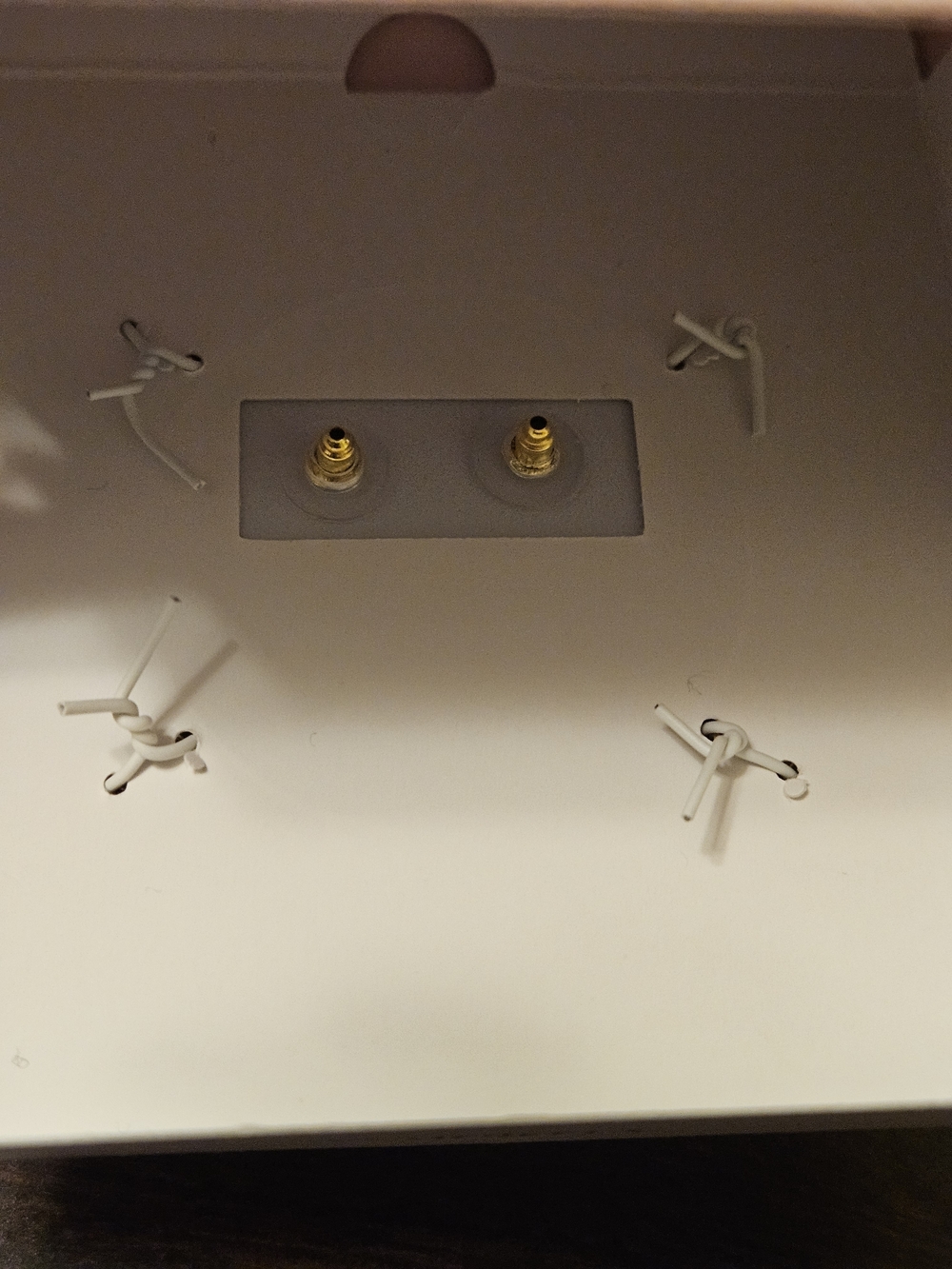 GUESS Gold-Tone Charm Bracelet & Black Heart Stud Earrings Set NIB - Picture 6 of 9